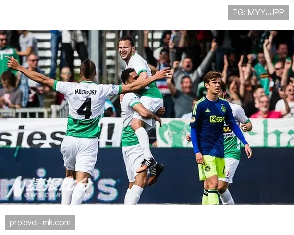 乌德勒支主帅革新战术体系，球队状态回升豪取连胜