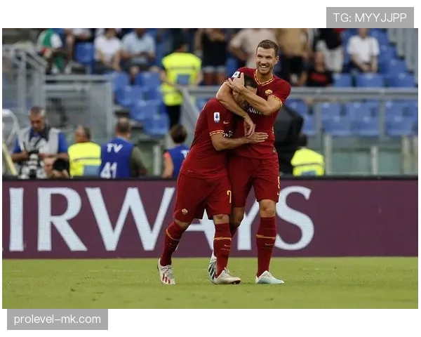 AC米兰防守问题显现:整体站位与回防速度孰为主因? AC米兰防守问题显现:整体站位与回防速度孰为主因?